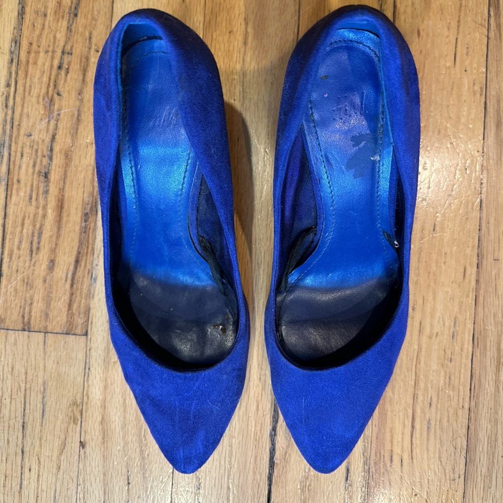 Blue suede pointed toe size 6 heels H&M